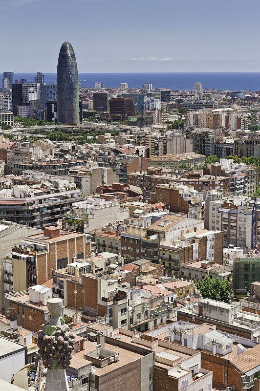 巴塞罗那El Poblenou Torre Agbar地中海